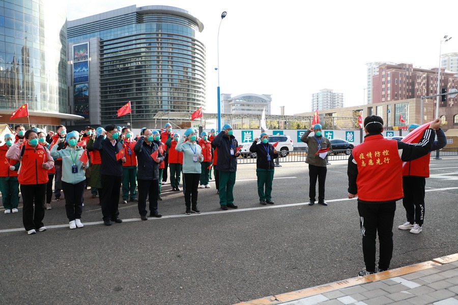 1670035611375968.jpg 水岸小鎮(zhèn)1號方艙黨日活動.JPG