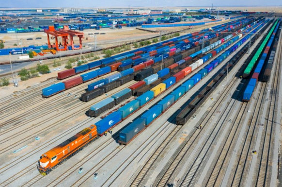 1750172677498652.jpg 班列2.jpg