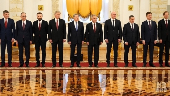  △參加歡迎儀式的俄方代表。（總臺國廣記者李晉拍攝）