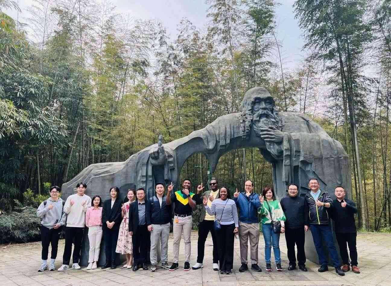 Guizhou Echo | 這一波，貴州又圈“國際粉”了