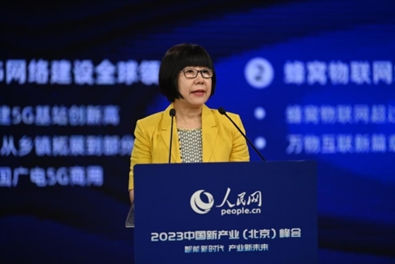 人民網(wǎng)監(jiān)事會(huì)主席唐維紅。人民網(wǎng)記者 于凱攝