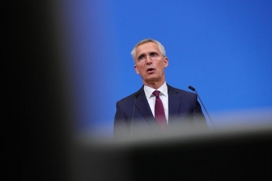 7月6日，在比利時布魯塞爾的北約總部，北約秘書長斯托爾滕貝格在會議后召開新聞發(fā)布會。新華社記者鄭煥松攝