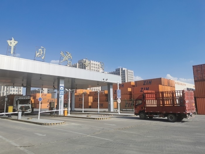 鄭州國際陸港海關(guān)監(jiān)管場所。鄭州車站海關(guān)供圖