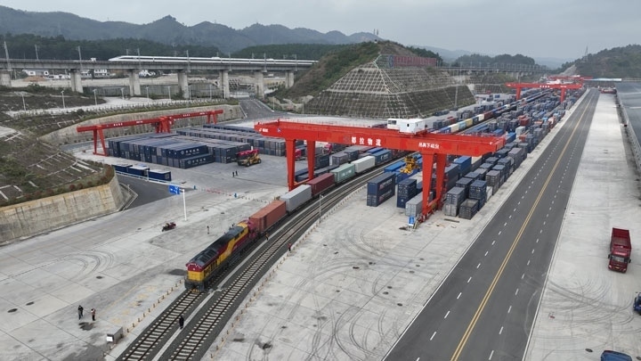 繁忙的貴陽國(guó)際陸港。貴陽綜保區(qū)供圖