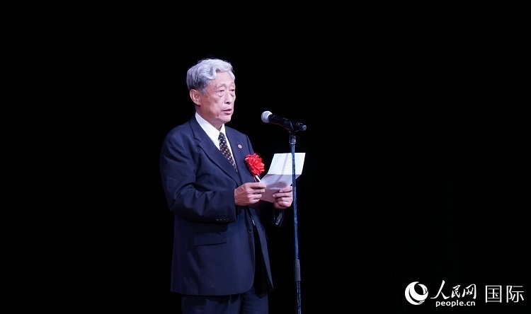 全華聯(lián)會(huì)長何德倫發(fā)表致辭。人民網(wǎng) 蔣曉辰攝