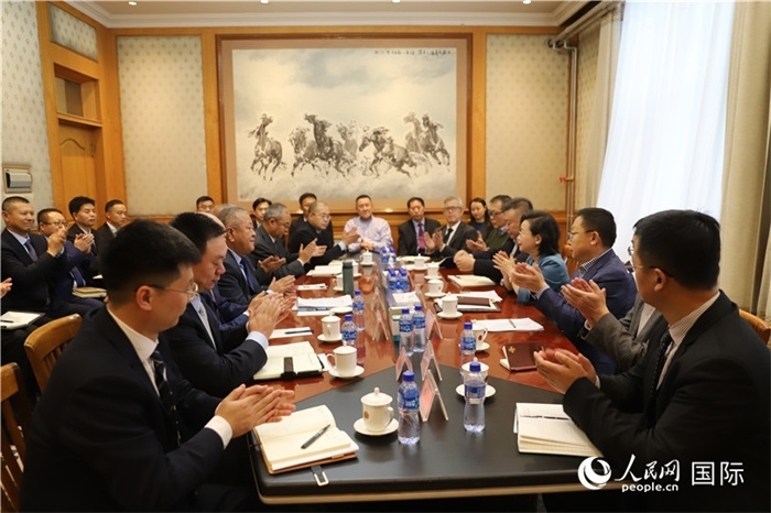 3.2023年10月30日，中國駐蒙使館座談會現(xiàn)場。人民網(wǎng)記者 霍文攝