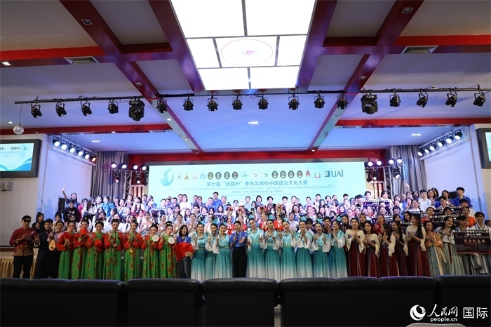 獲獎選手合影。人民網(wǎng)記者 孫廣勇攝