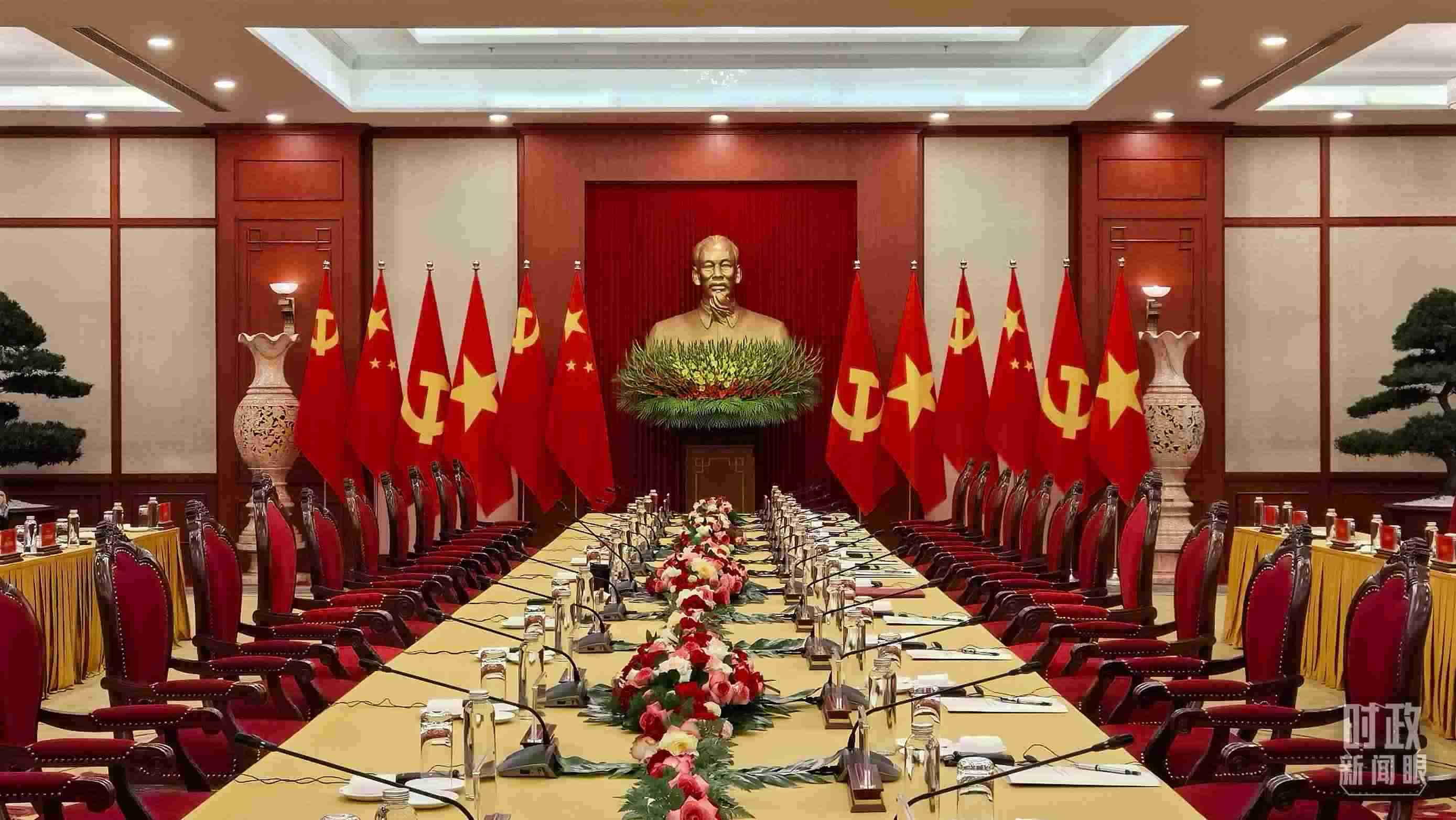 △當?shù)貢r間12月12日下午，習近平在這里與阮富仲舉行會談，這是會談開始前的場景。（總臺央視記者邢彬拍攝）