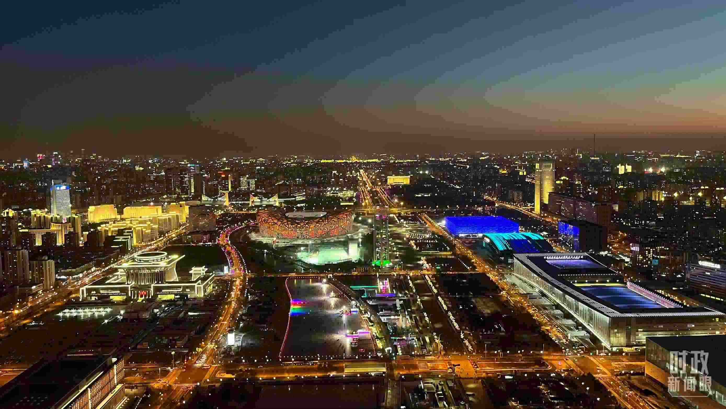 △2023年12月31日，從北京奧林匹克塔俯拍北京城區(qū)。（總臺(tái)央視記者金雨秋拍攝）