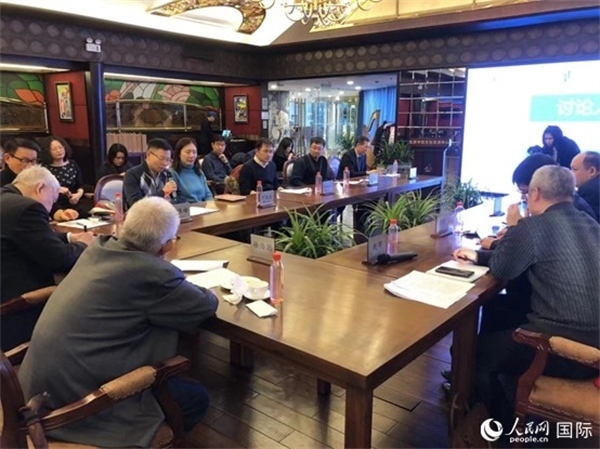 與會(huì)專家學(xué)者就拉美局勢(shì)和中拉關(guān)系展開討論。人民網(wǎng)記者 趙健攝