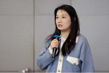 人民在線產(chǎn)品研發(fā)部主任、人民版權(quán)負(fù)責(zé)人劉曉曈發(fā)言