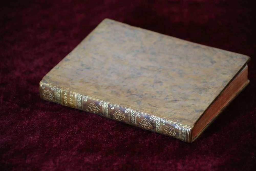 這是典藏于中國國家圖書館的《論語導(dǎo)讀》。