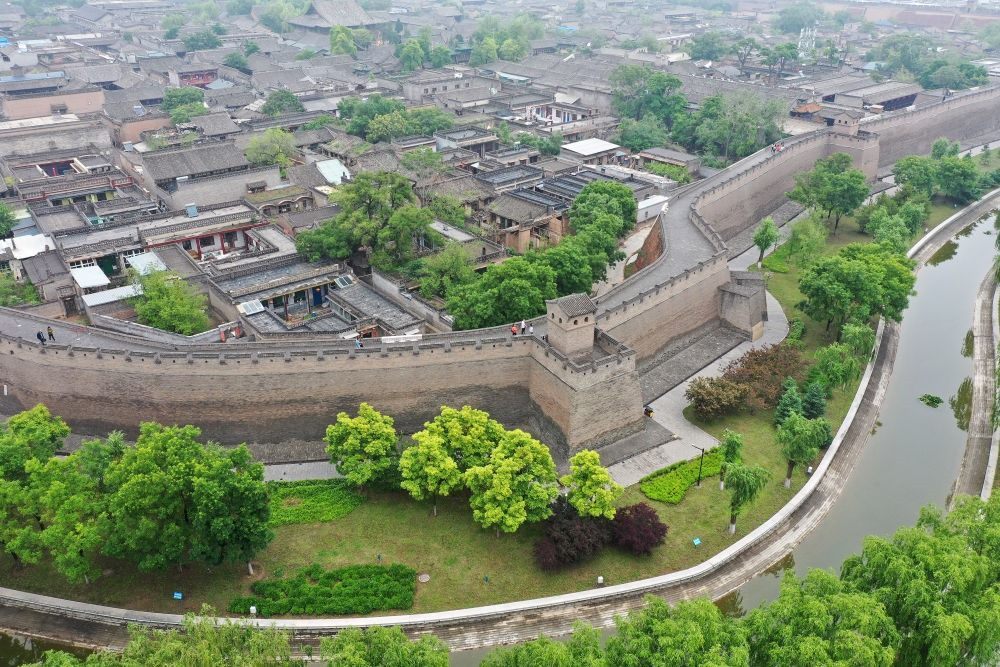 平遙古城一角（2023年5月30日攝，無人機照片）。新華社記者 詹彥 攝