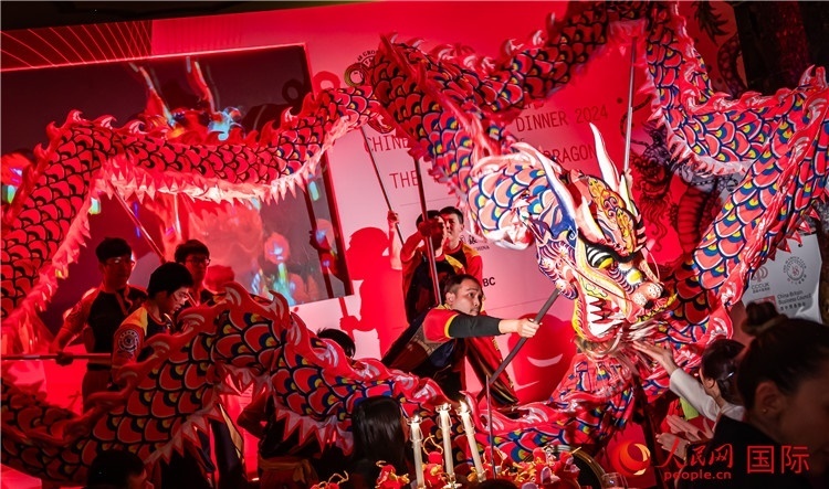 “共慶中國年 共享新機(jī)遇”破冰者新春晚宴現(xiàn)場盛況。人民網(wǎng) 郭錦標(biāo)攝