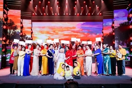 國(guó)家老年大學(xué)教學(xué)成果展演暨2024年春節(jié)特別節(jié)目。國(guó)家開放大學(xué)供圖