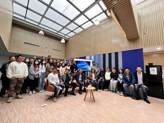 團(tuán)隊(duì)歷史照片。（中國科學(xué)院上海光學(xué)精密機(jī)械研究所供圖）