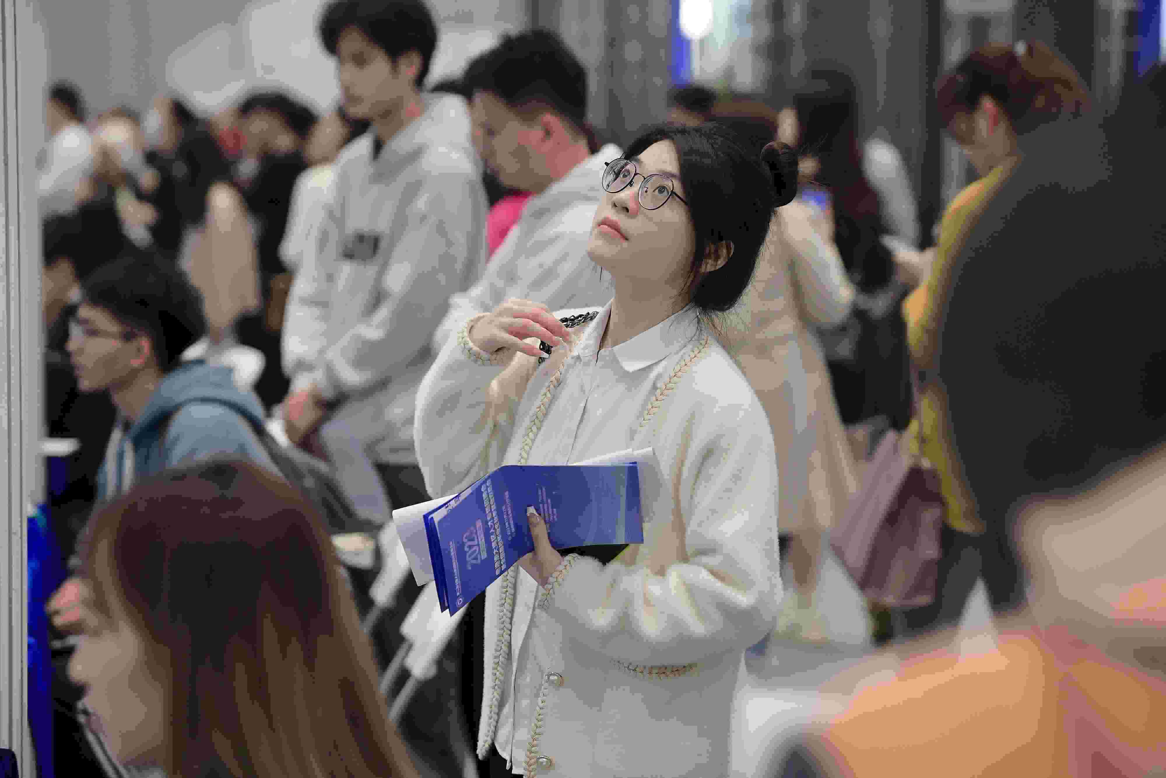  2023年11月22日，2023年粵港澳大灣區(qū)人才專場招聘會暨第27屆全國高校畢業(yè)生秋季就業(yè)雙選會在深圳國際會展中心舉辦。