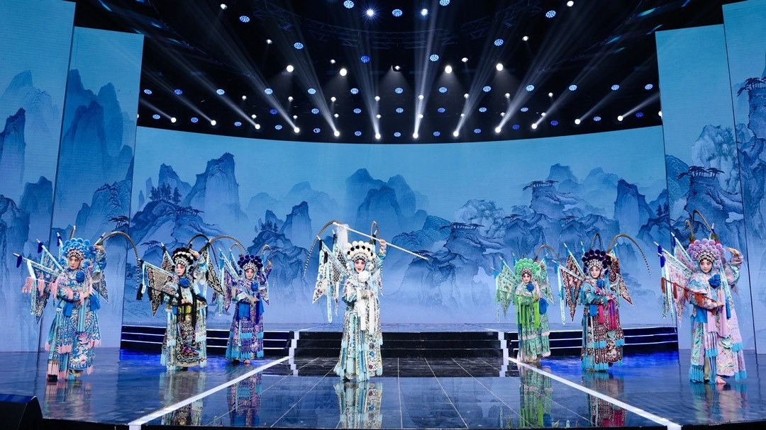 圖：秦腔戲曲《楊門(mén)女將》 表演者：惠敏莉、趙璐璐等