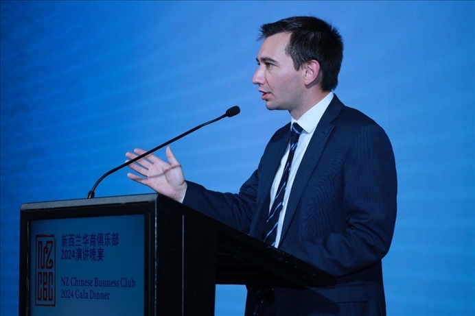 西緬·布朗部長。主辦方供圖