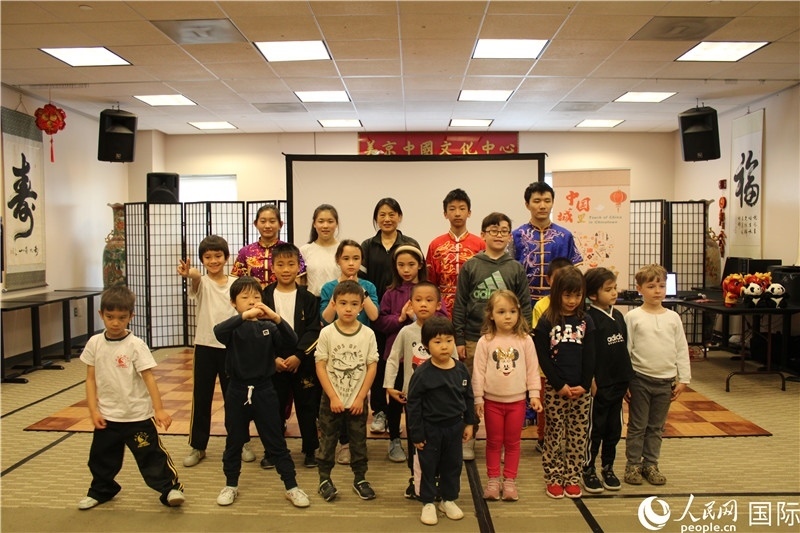 2、此次活動是在美京中國文化中心舉辦的“中國城里品中國”系列文化活動之一。 伊莎貝爾·羅德里格斯攝