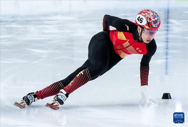 2024年2月18日，第十四屆全國冬季運動會短道速滑（公開組）男子1000米決賽，孫龍奪得冠軍，圖為吉林隊選手孫龍在比賽中。新華社記者 李博 攝