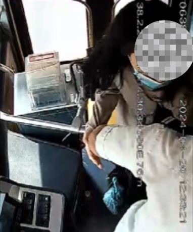 公交車上他一聲大吼！魏杰，好樣的！