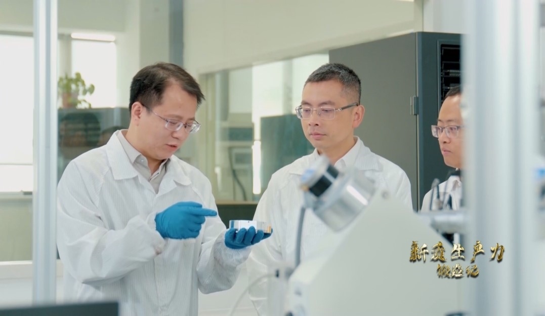 長沙巴斯夫杉杉電池材料研究院，正在進行電池材料研究。