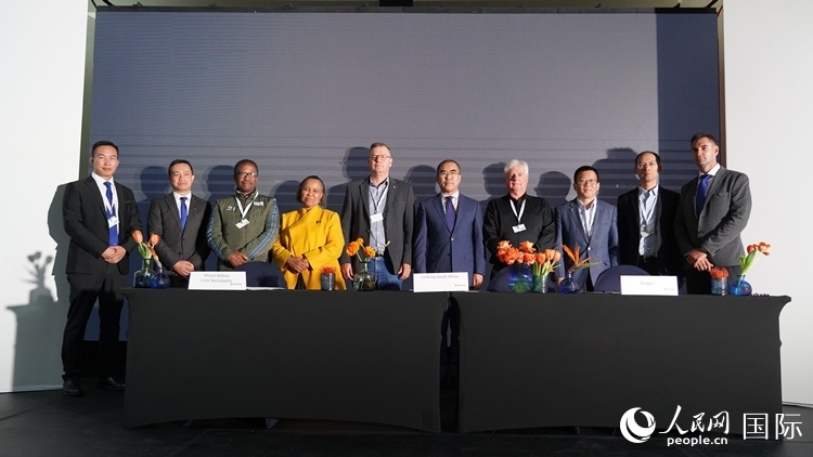 嘉賓合影。人民網(wǎng) 張茜攝