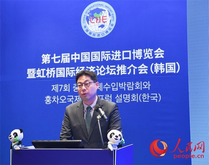 三養(yǎng)方圓集團副社長韓世爀發(fā)言。 人民網 程安康攝