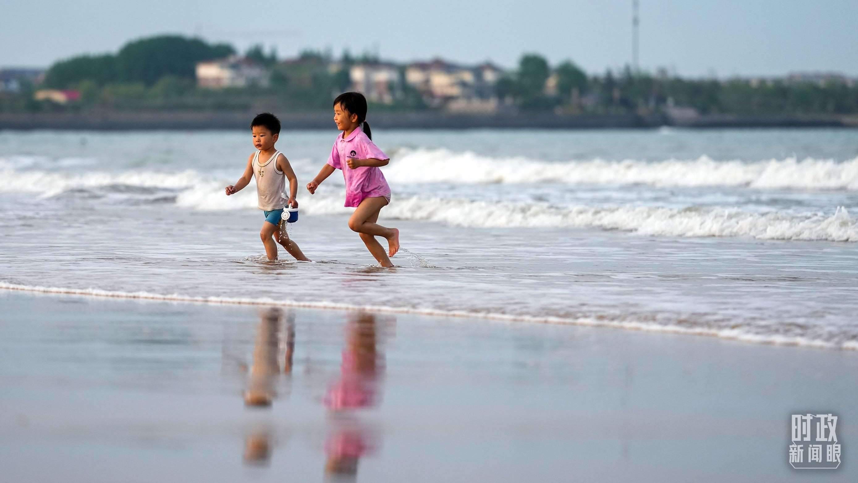 山東日照陽(yáng)光海岸。（總臺(tái)國(guó)廣記者李晉拍攝）
