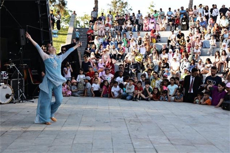 茶文化主題演出場(chǎng)景。拉巴特中國(guó)文化中心供圖