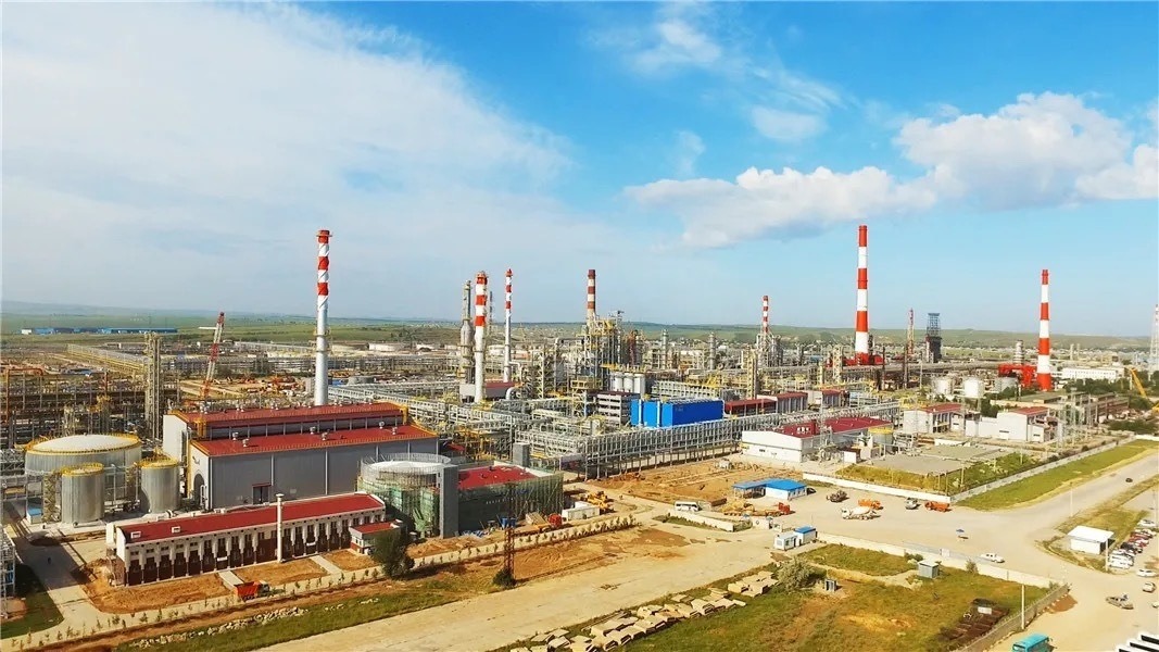 奇姆肯特?zé)捰蛷S完成現(xiàn)代化改造后全景。（圖源：人民網(wǎng)）