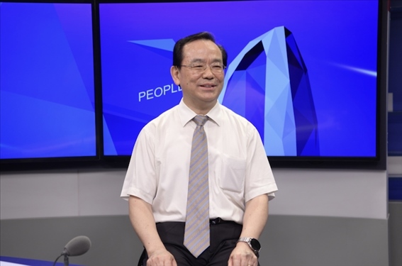 中國人民大學(xué)法學(xué)院教授、博士生導(dǎo)師楊建順。人民網(wǎng)記者 王曉嘯攝