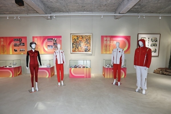 “揚帆起航 為巴黎喝彩”中國體育文化展展廳。 主辦方供圖