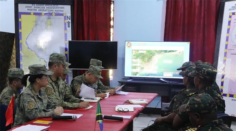 海上指揮所商定細(xì)節(jié)。王福攝