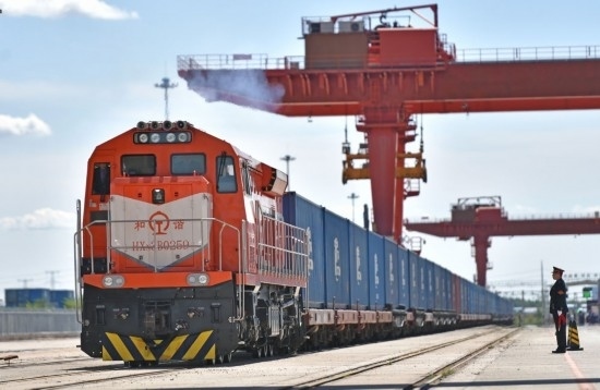 2023年9月19日，列車從中歐班列（沈陽）集結(jié)中心出發(fā)，將經(jīng)由滿洲里口岸駛向歐洲。截至2024年8月2日，中歐班列（沈陽）集結(jié)中心往返開行中歐班列數(shù)突破1000列，運(yùn)輸貨物超8萬標(biāo)箱。