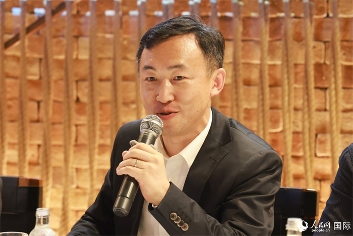 中國駐里約熱內(nèi)盧代總領事王海濤在座談會上致辭。人民網(wǎng)記者 陳海琪攝