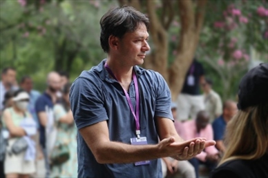 意大利逆流外交網(wǎng)站總編輯亞歷山大·比安奇學習青城太極。（李佩藺 攝）