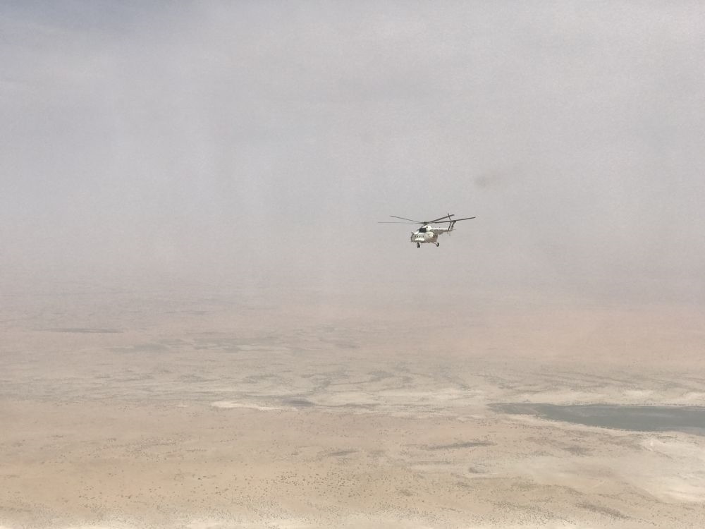 2017年8月8日，中國(guó)首支維和直升機(jī)分隊(duì)直升機(jī)飛行在蘇丹達(dá)爾富爾任務(wù)區(qū)上空。