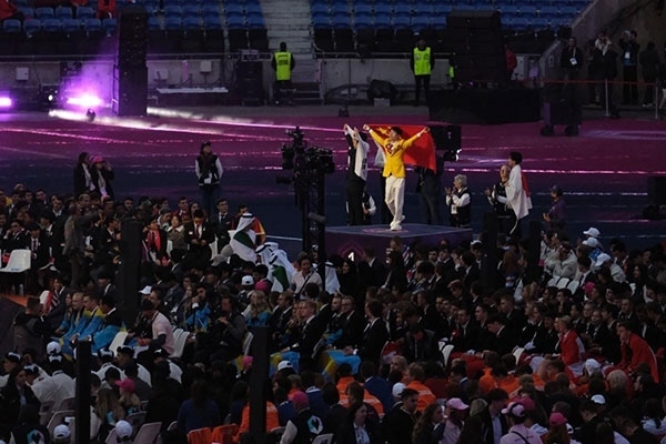 中國(guó)選手登上最高領(lǐng)獎(jiǎng)臺(tái)。人民網(wǎng)記者 于超凡攝