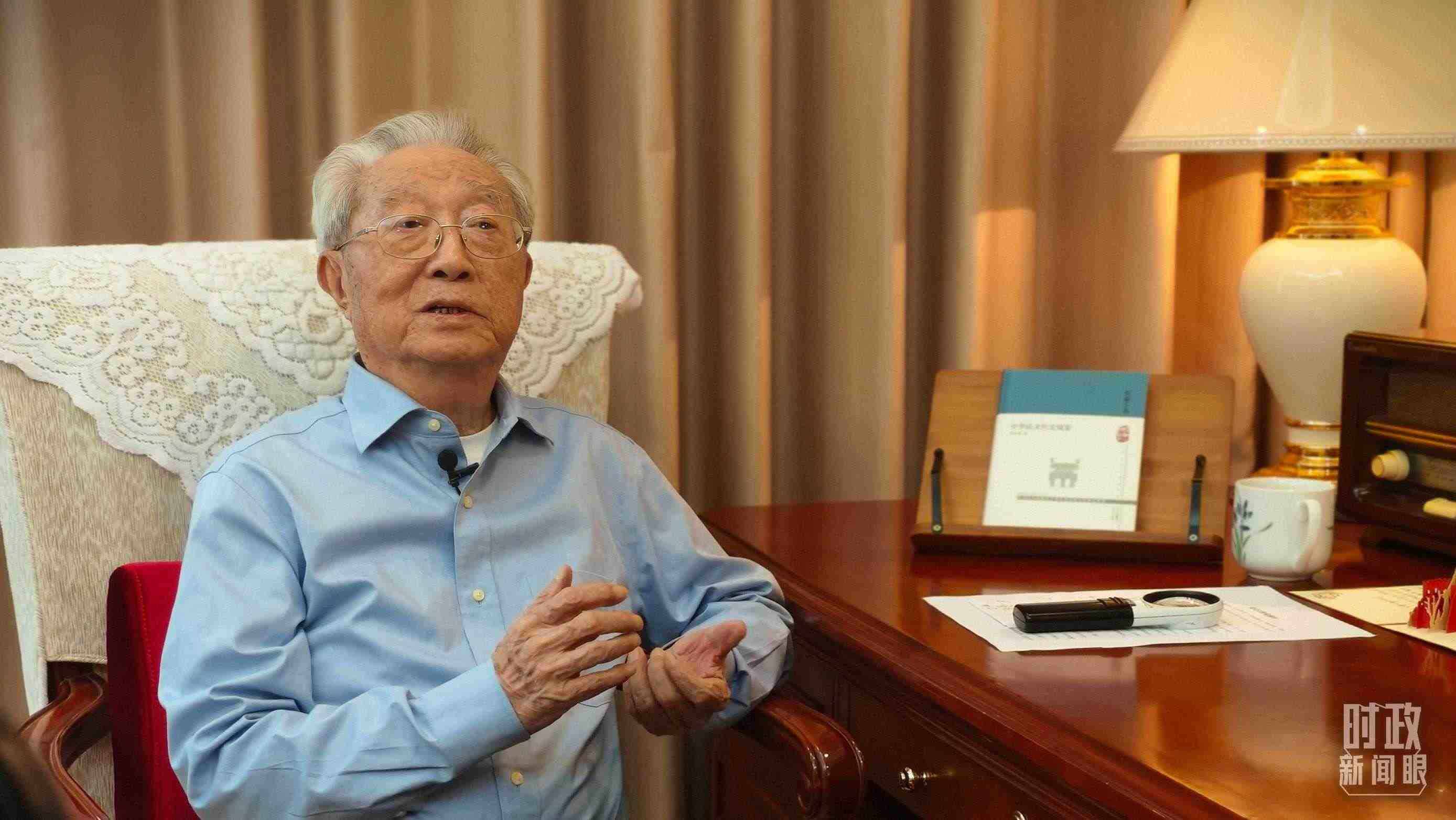 “人民教育家”國家榮譽稱號獲得者張晉藩。（總臺央視記者李立拍攝）