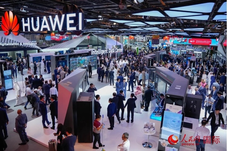 華為展臺。人民網(wǎng) 塔里克·易卜拉欣攝