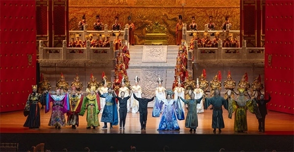 《圖蘭朵》演出劇照。何倫攝