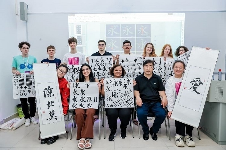 深北莫舉行文化交流活動。深北莫供圖