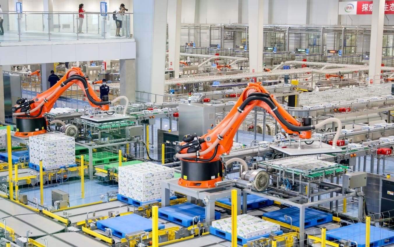 伊利數(shù)智化布局領(lǐng)跑行業(yè)。（受訪者供圖）