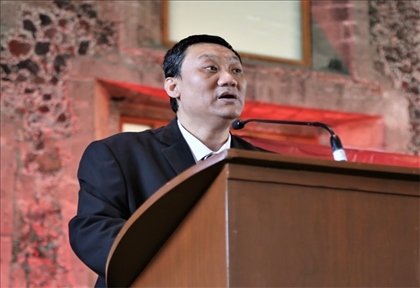 拉美分社負責(zé)人苗野主持慶祝活動。主辦方供圖