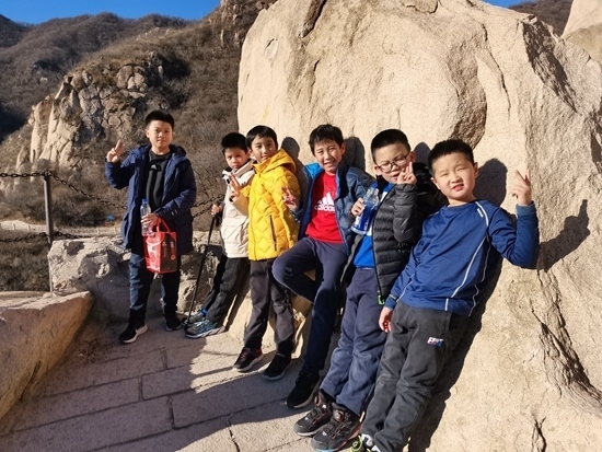 登山隊(duì)員供圖。