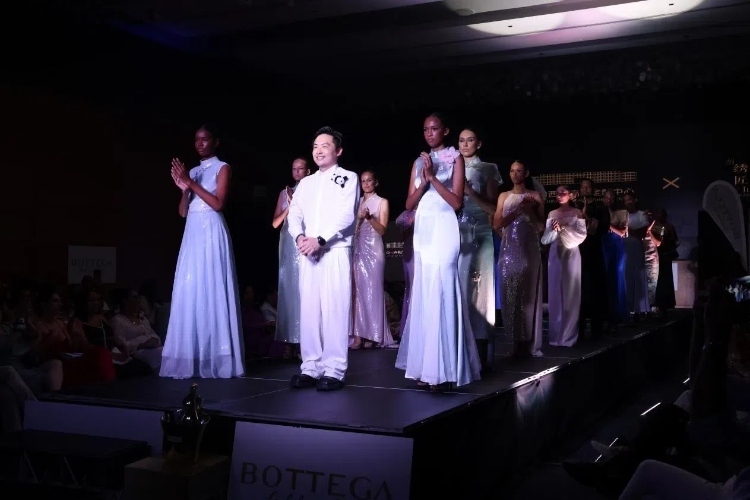 時(shí)裝周現(xiàn)場。顏李芳攝