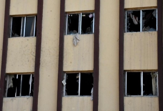 這是11月29日在敘利亞阿勒頗拍攝的一處遭襲建筑。新華社發(fā)