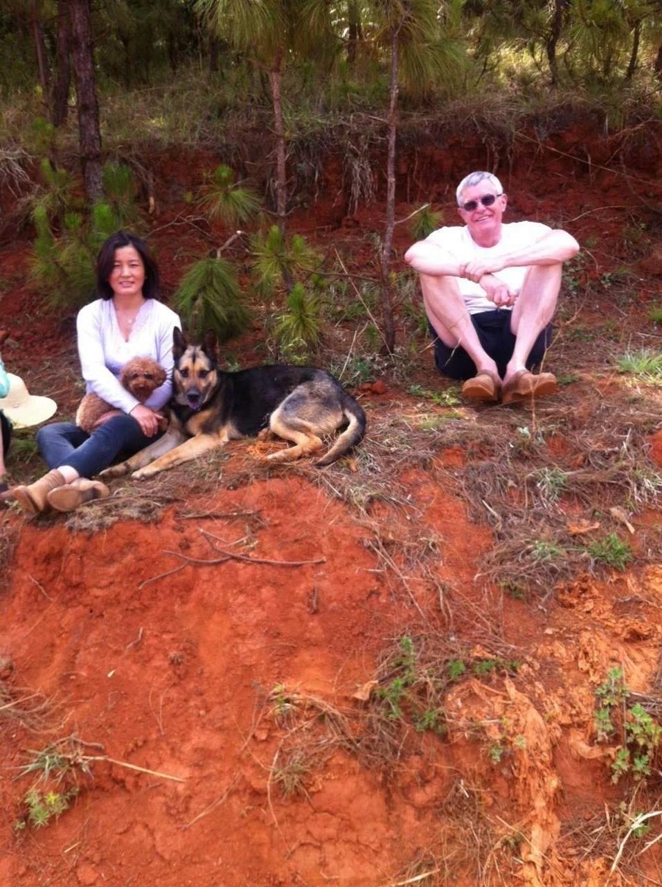 奈斯和妻子在云南東川打造了一個名叫“卡比杉”的農(nóng)場。